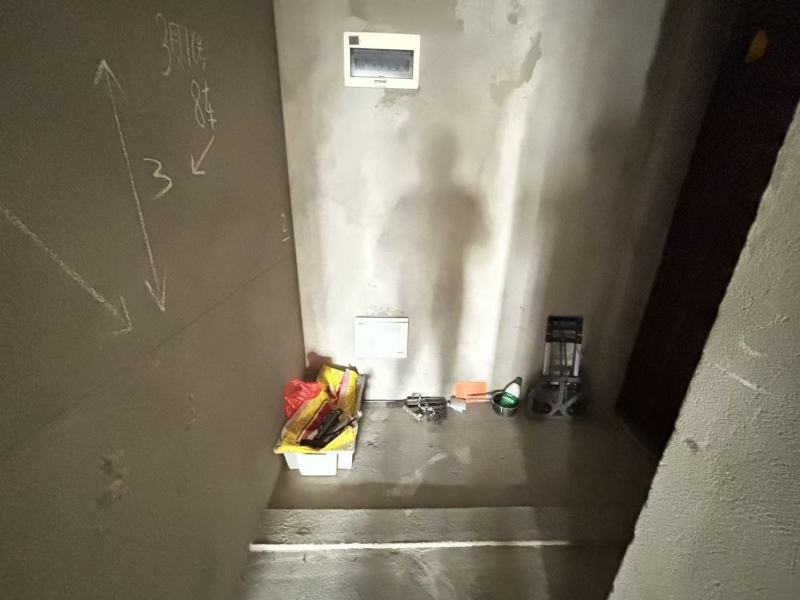 3室2廳1陽臺 金尚俊園二期門廳