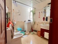 5室2廳2陽臺 云南映象C區(qū)衛(wèi)生間