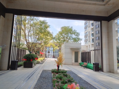 3室2廳2陽(yáng)臺(tái) 萬(wàn)科翡翠二期