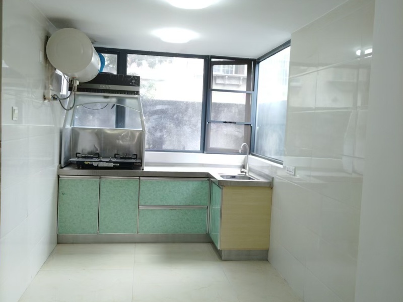 2室1廳1陽臺 春苑小區(qū)廚房