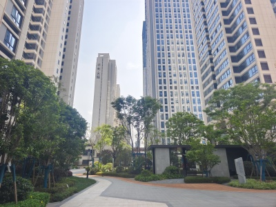 3室2廳2陽臺(tái) 保利天際