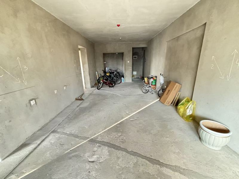 3室2廳1陽臺 金尚俊園二期客廳