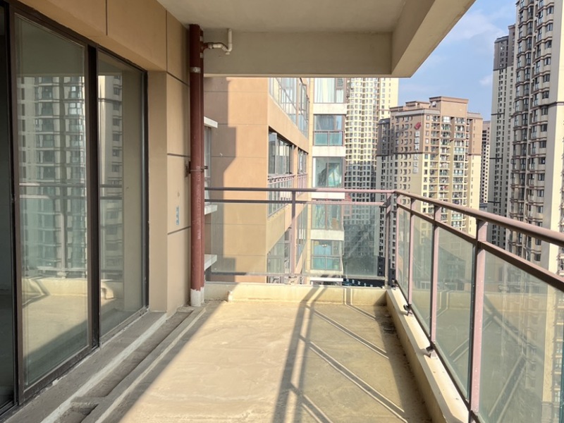 6室2廳2陽臺 俊發(fā)盛唐城未央郡（二期）陽臺