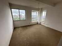 5室2廳2陽(yáng)臺(tái) 盛世豪庭四期臥室