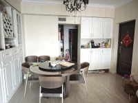 3室2廳1陽臺 溪畔麗景餐廳