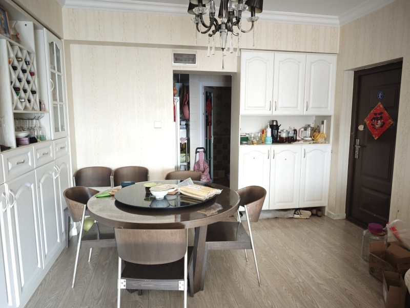 3室2廳1陽臺 溪畔麗景餐廳