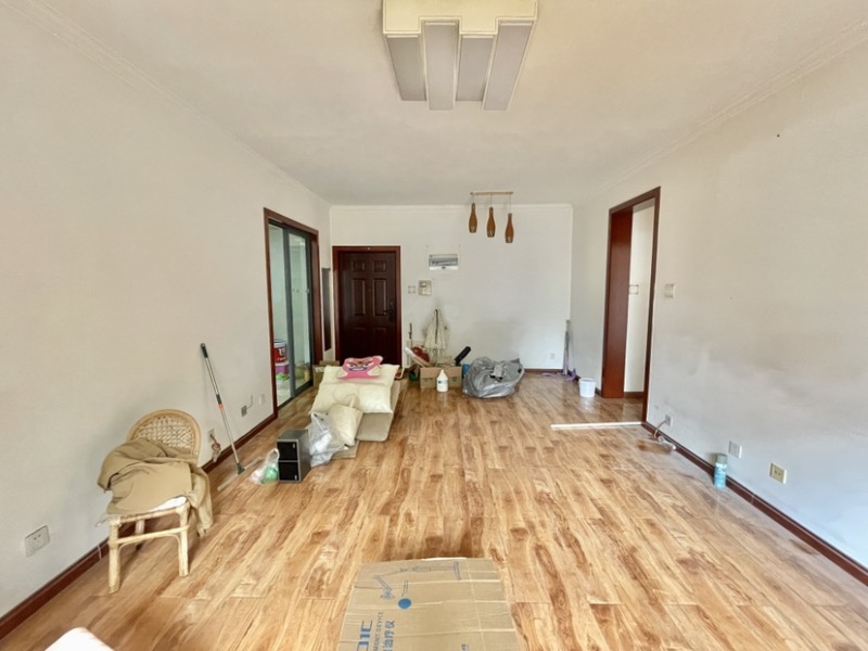 3室2廳 金曇花園客廳