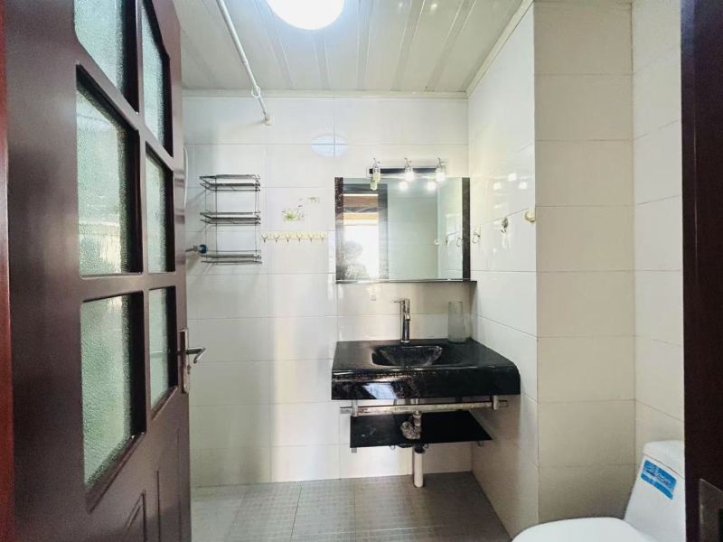 3室2廳 盛高大城一期衛(wèi)生間