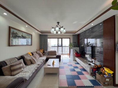 4室2廳1陽(yáng)臺(tái) 新迎新城