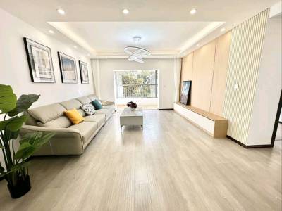 4室2廳2陽臺(tái) 恒大名都