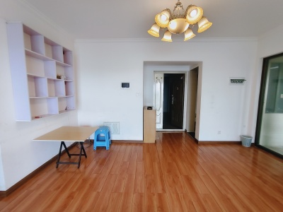 3室2廳1陽臺 金馬悅城