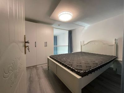 2室2廳1陽臺(tái) 融創(chuàng)春風(fēng)十里A7地塊