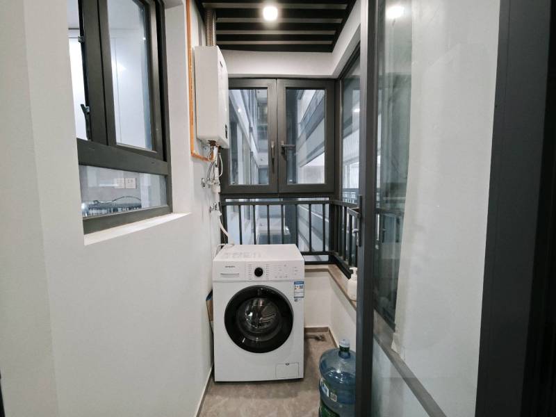 3室2廳2陽臺 中海寰宇天下天譽陽臺