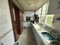 4室2廳2陽(yáng)臺(tái) 集成廣場(chǎng)住宅區(qū)廚房