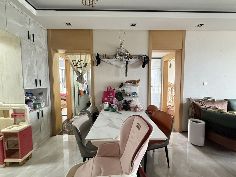 4室2廳2陽臺 江東境界餐廳