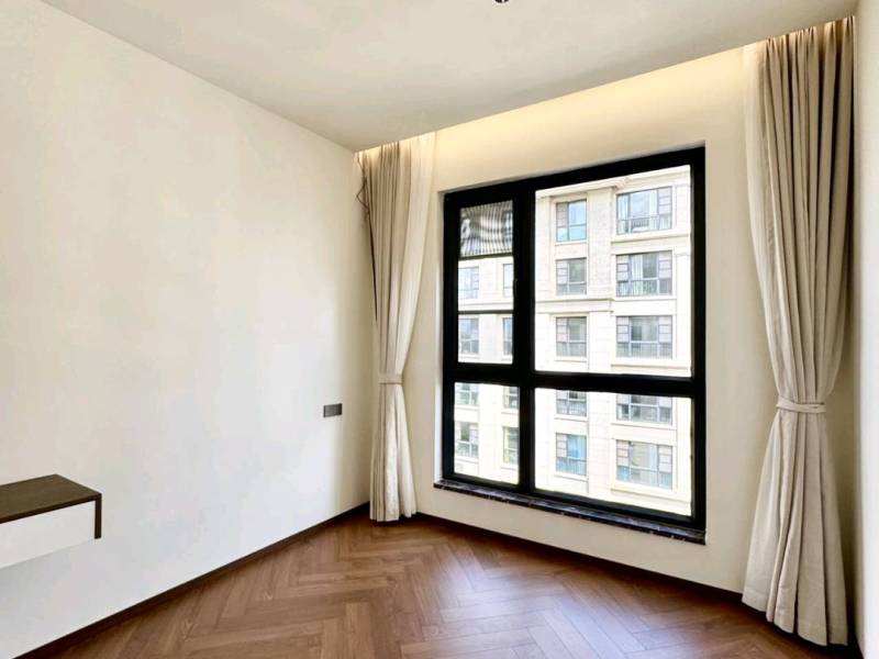 4室2廳2陽臺 滇池ONE15號地塊園語郡臥室