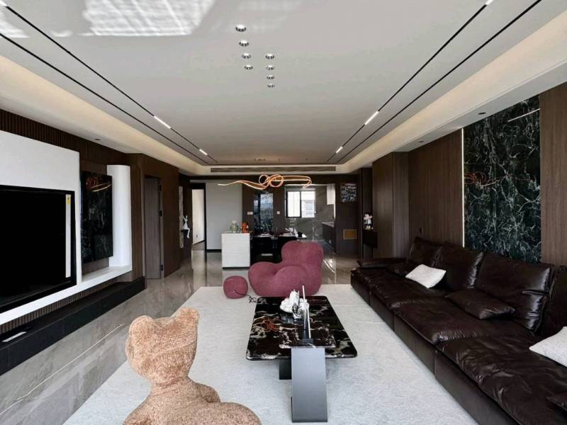 4室2廳2陽臺 滇池ONE15號地塊園語郡客廳