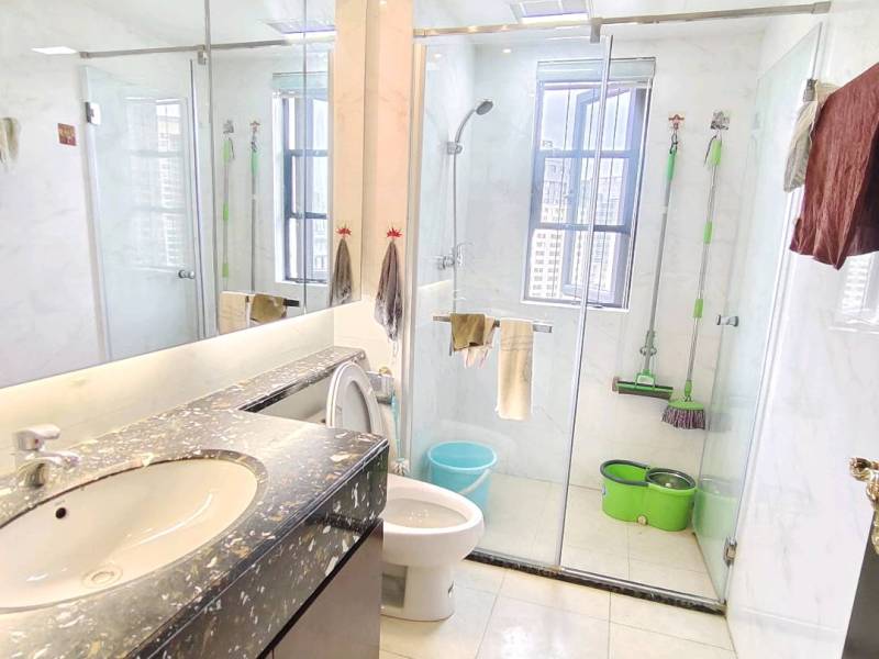 3室2廳1陽臺 恒大名都衛(wèi)生間