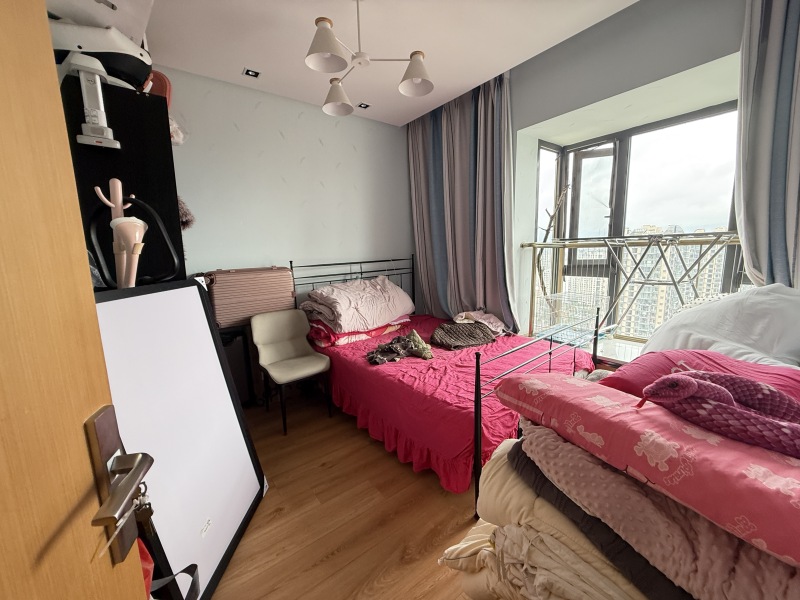 4室2廳2陽臺 江東境界臥室