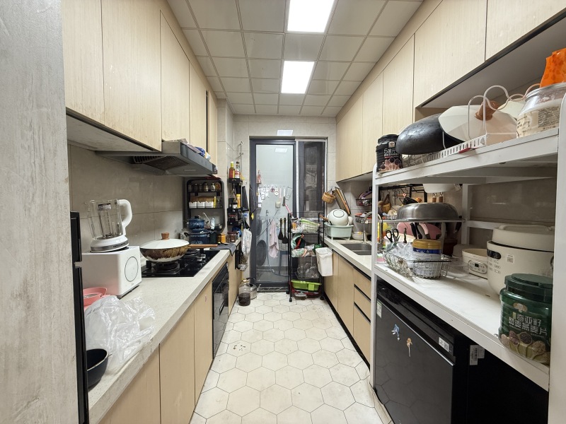 4室2廳2陽臺 江東境界廚房