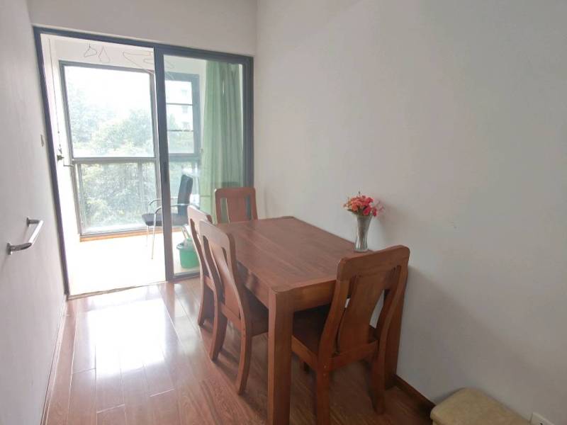 3室2廳 人民路壹號廣場(壹號歡樂城)餐廳