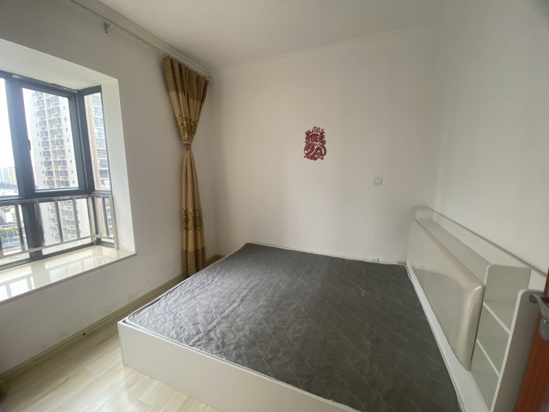 2室1廳1陽臺 潤城二區(qū)臥室