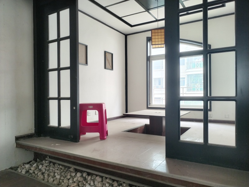 5室3廳3陽(yáng)臺(tái) 金色維也納花園別墅臥室