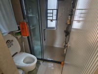 4室2廳2陽(yáng)臺(tái) 招商雍和府二期衛(wèi)生間