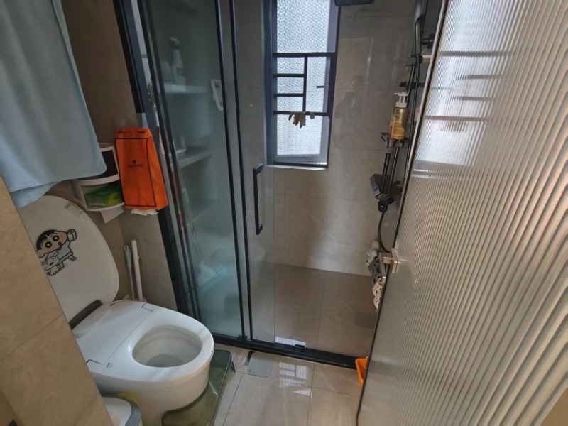 4室2廳2陽(yáng)臺(tái) 招商雍和府二期衛(wèi)生間