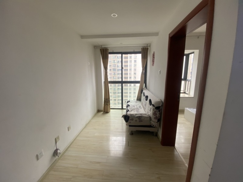 2室1廳1陽臺 潤城二區(qū)客廳