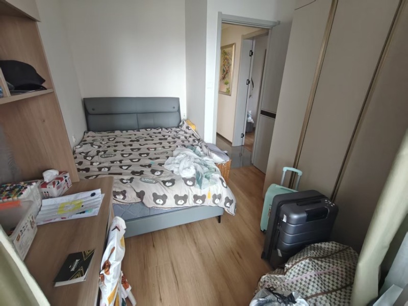 4室2廳2陽(yáng)臺(tái) 招商雍和府二期臥室