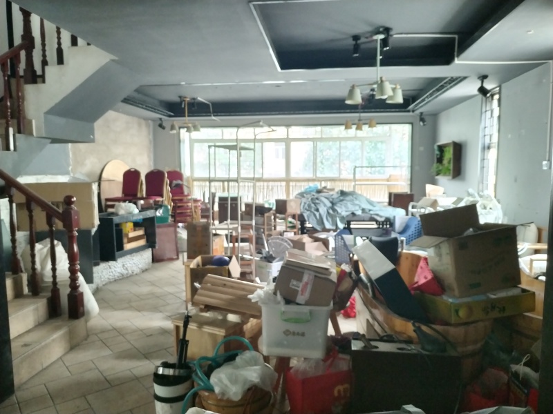 5室3廳3陽(yáng)臺(tái) 金色維也納花園別墅客廳