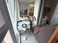 4室2廳2陽(yáng)臺(tái) 招商雍和府二期陽(yáng)臺(tái)