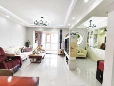 3室2廳2陽臺(tái) 林肯公園四期