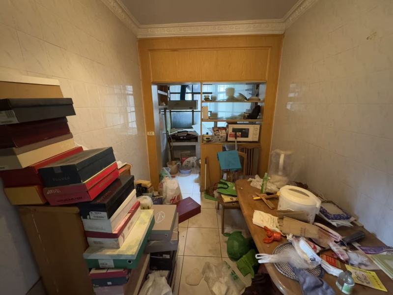 2室2廳1陽臺 秋苑小區(qū)餐廳