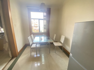 2室1廳 金實(shí)小區(qū)