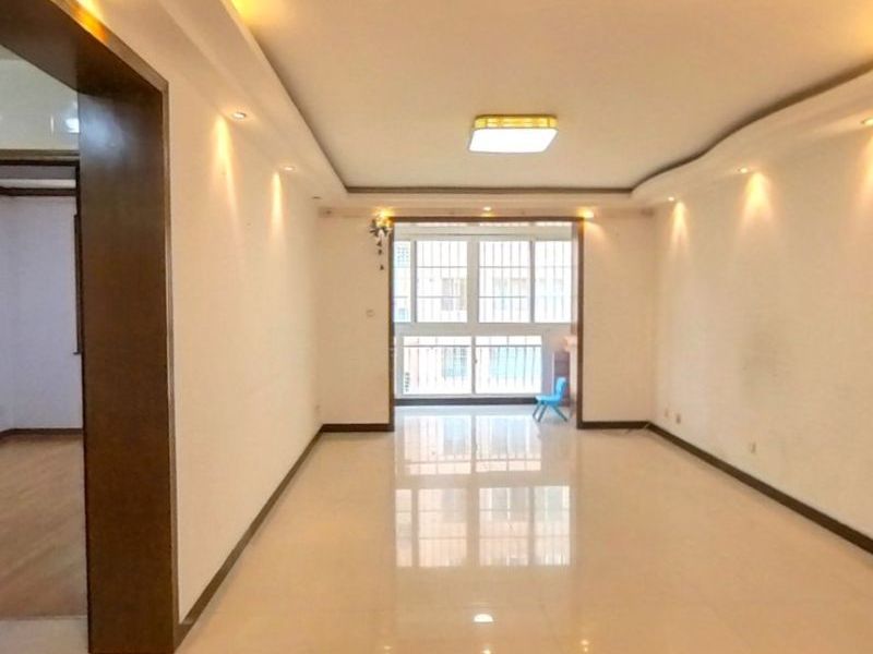 3室2廳1陽臺 時代年華錦華苑VR看房