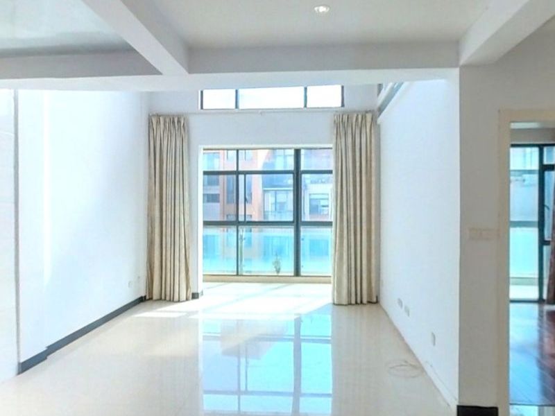 4室2廳2陽臺 滇池衛(wèi)城鉑睿VR看房