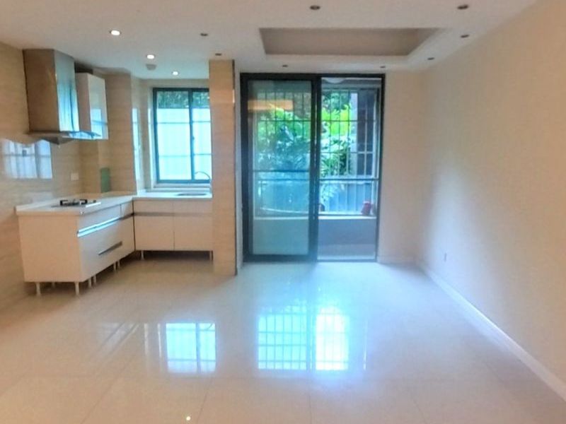 2室1廳1陽(yáng)臺(tái) 紅星國(guó)際晶品公寓VR看房