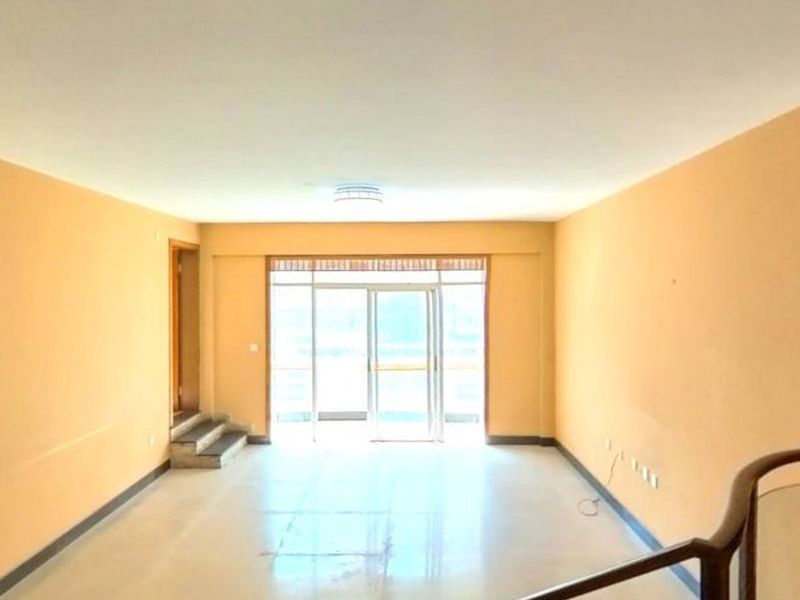 4室2廳2陽臺 江東花城VR看房