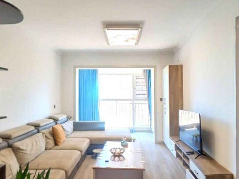 3室2廳2陽(yáng)臺(tái) 藍(lán)光水岸公園VR看房