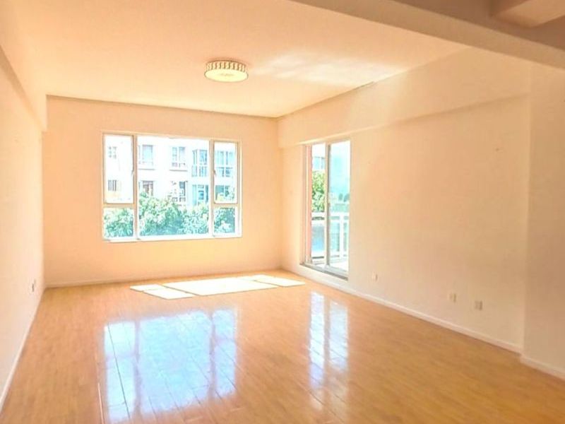 5室2廳2陽臺(tái) 滇池泊屋VR看房