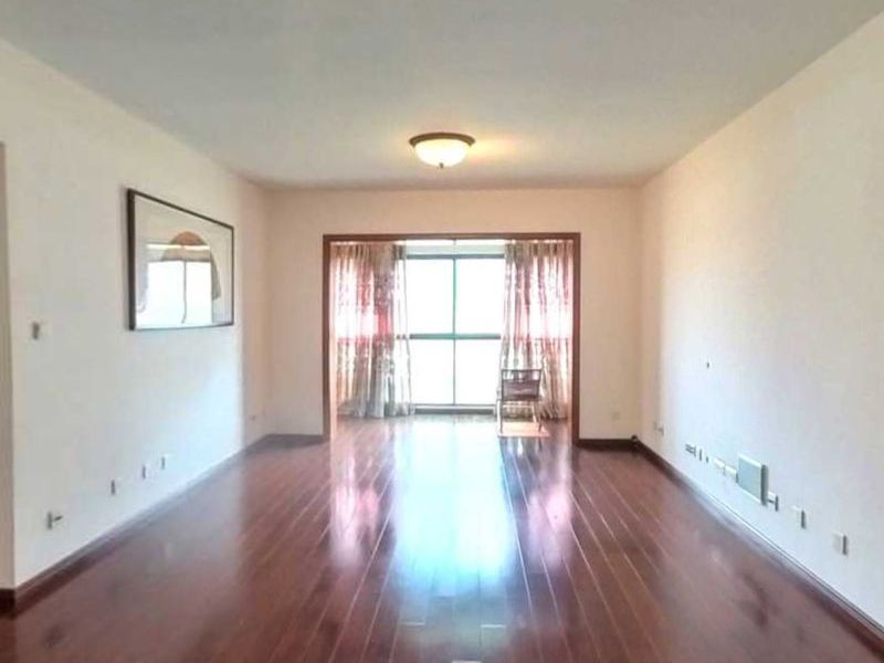 4室2廳2陽(yáng)臺(tái) 金域緹香VR看房