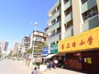 前衛(wèi)路小學(xué)圖片