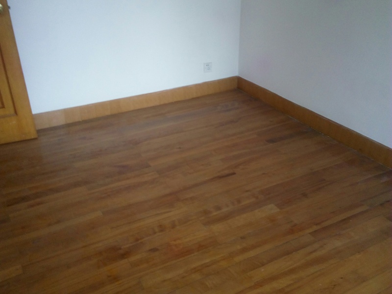 4室2廳1陽臺(tái) 白龍小區(qū)臥室