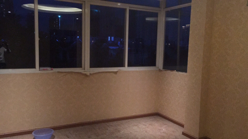 5室2廳3陽臺 金色維也納花園別墅客廳