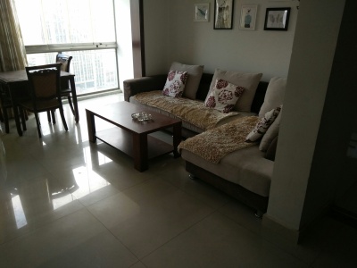 2室2廳1陽臺 世紀(jì)俊園客廳