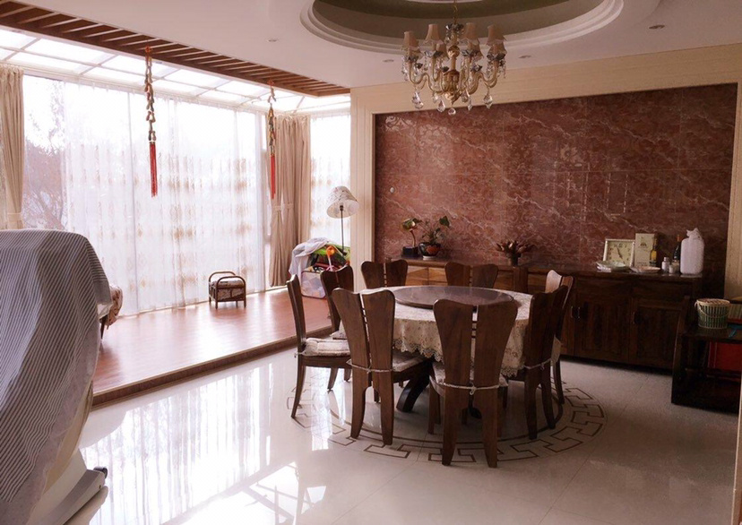 6室4廳5陽(yáng)臺(tái) 世博生態(tài)城云嶺鄰里別墅餐廳