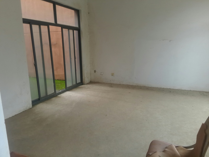 5室3廳3陽臺 云大知城一期別墅客廳