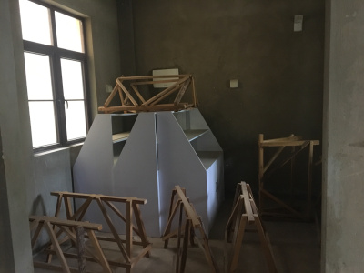 4室3廳3陽(yáng)臺(tái) 滇池衛(wèi)城悅湖郡